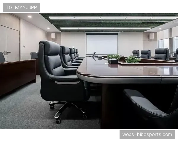 科尔谈战术演变研究路径:和围绕吉米的站位不太一样,但整体思路相似 科尔谈战术演变研究路径:和围绕吉米的站位不太一样,但整体思路相似