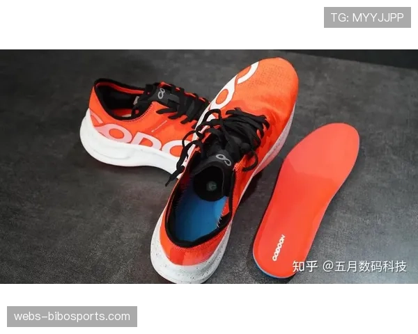 运动品牌推出新系列战靴，主打轻量化与变向支撑，瞄准边路及肋部突破手市场